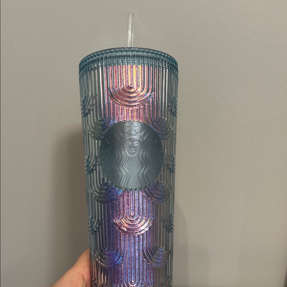 Starbucks Spring 2022 Iridescent Mermaid Scales Venti 24 oz Cold Cup Tumbler NEW